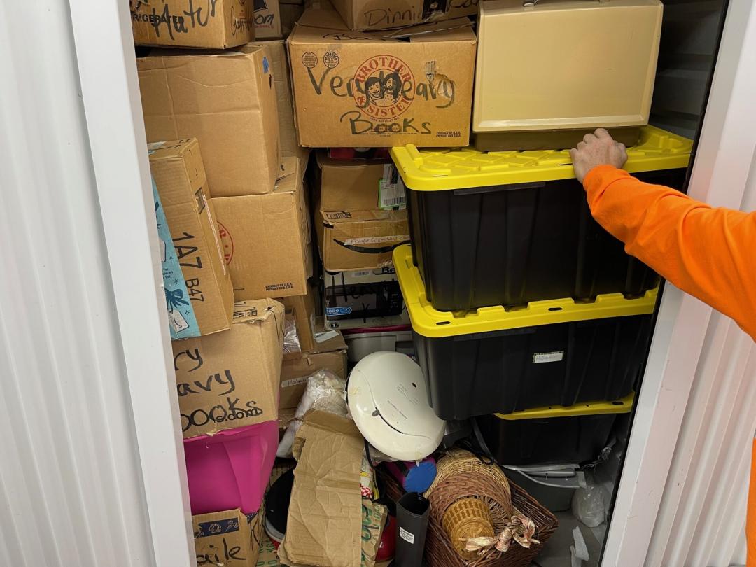 Storage Unit Auction in Utica, NY at UHaul Moving & Storage Of West